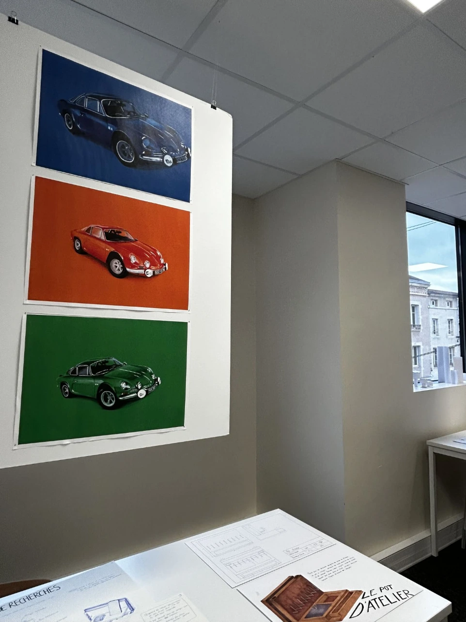 Illustrations de voitures classiques réalisées par des étudiants du campus ESDAC Nancy