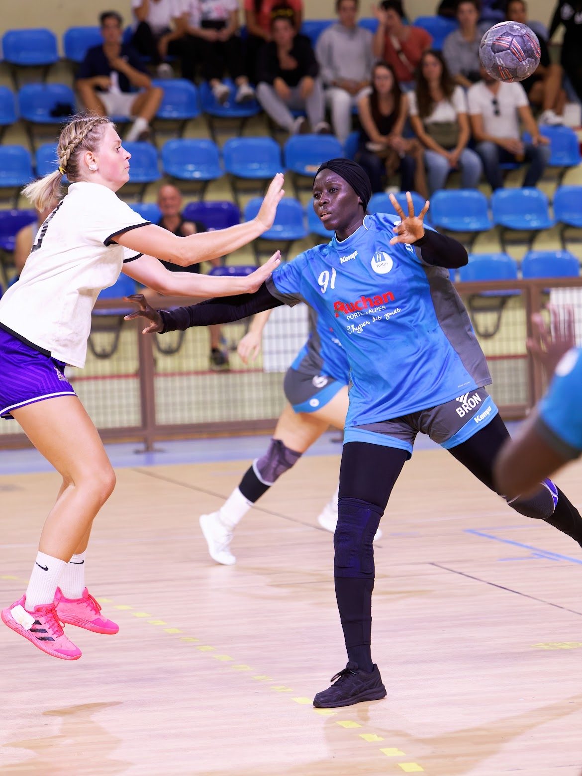 Romane Cottaz handball ESDAC Lyon