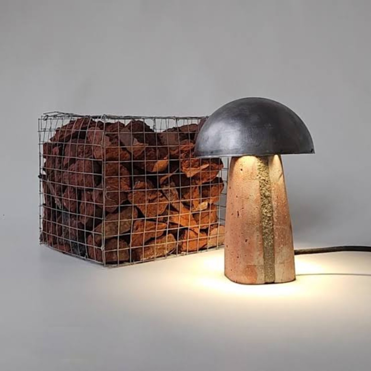 [Interview] Une lampe en brique : rencontre avec Valentin Havet, étudiant en Bachelor Design Produit