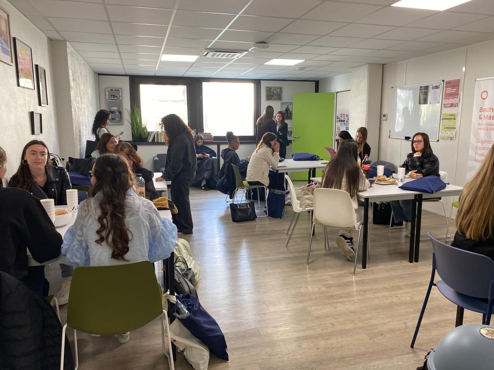 L’ESDAC souhaite à tous/toutes ses étudiant.e.s une excellente rentrée 2024 !