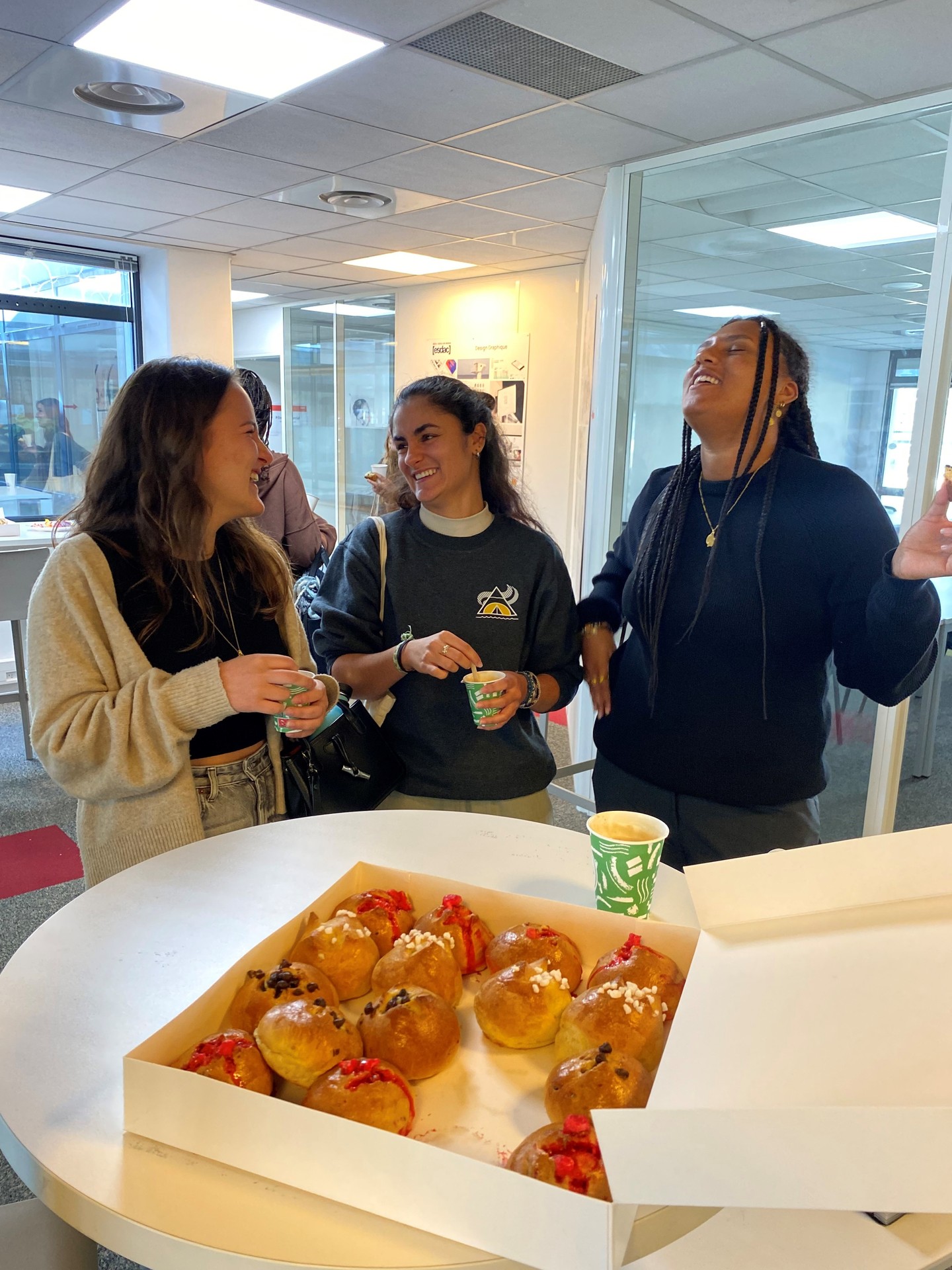 L’ESDAC souhaite à tous/toutes ses étudiant.e.s une excellente rentrée 2024 !